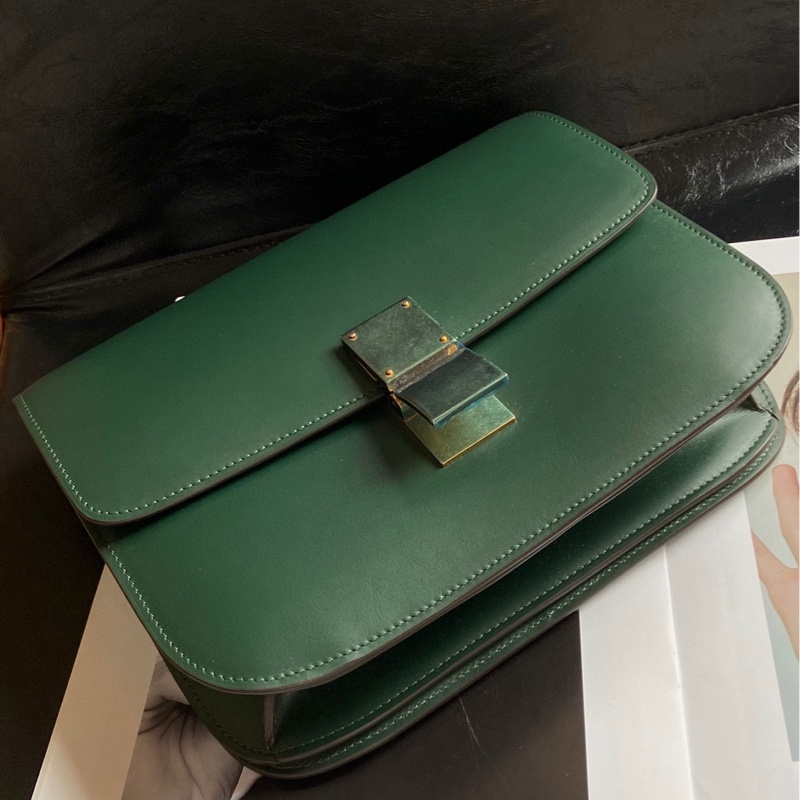 99新celine思琳box 中號亞馬遜綠墨綠豆腐包,尺寸:24*19, 配件:塵袋/肩帶。膜還在-4