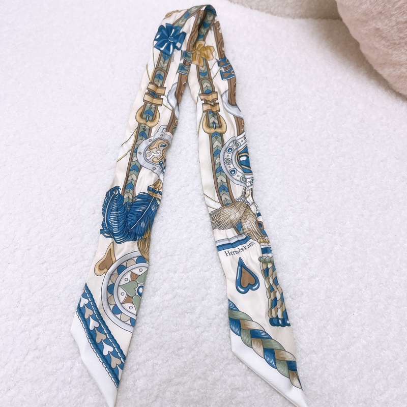 Hermes twilly harnais de coeur 藍白包包絲巾-2