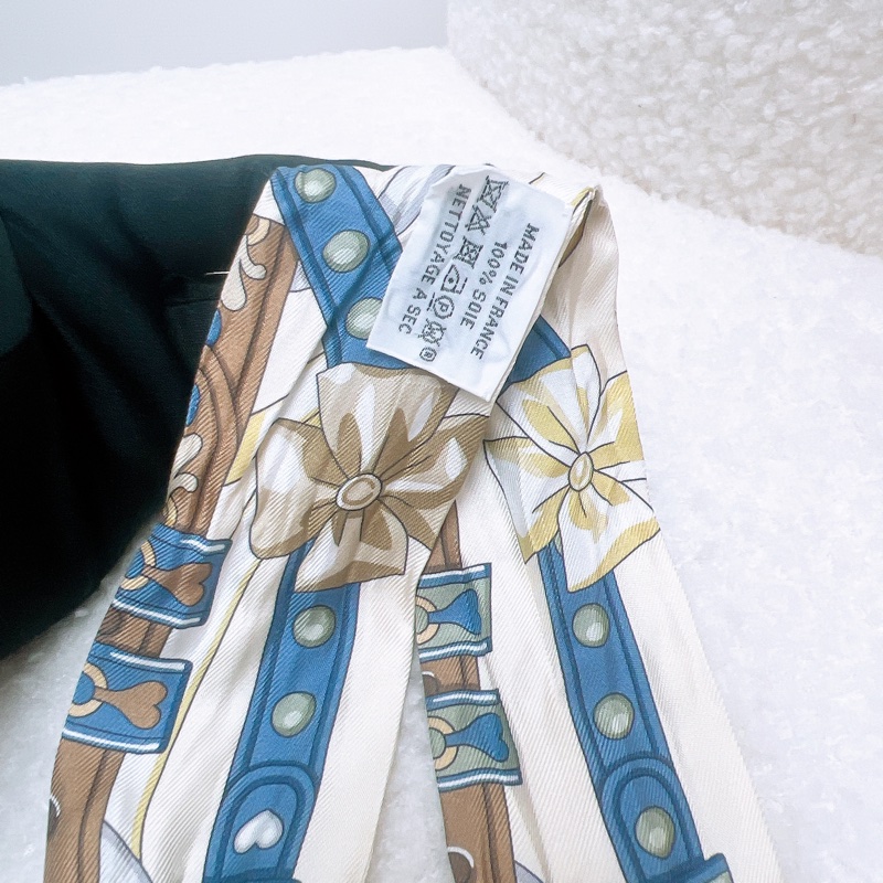 Hermes twilly harnais de coeur 藍白包包絲巾-4
