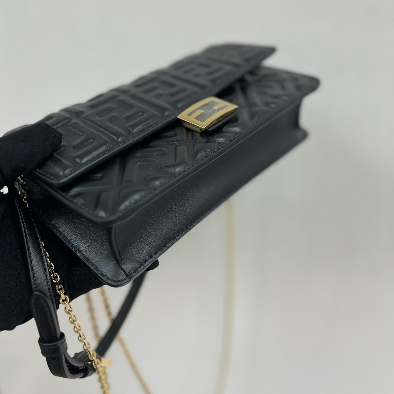 Fendi baguette ( Black ) F0KUR-2