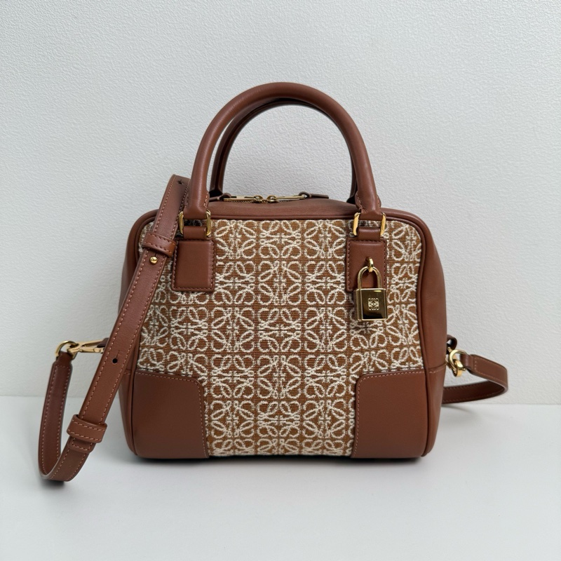 羅意威/Loewe Amazona 棕色提花斜挎包-1