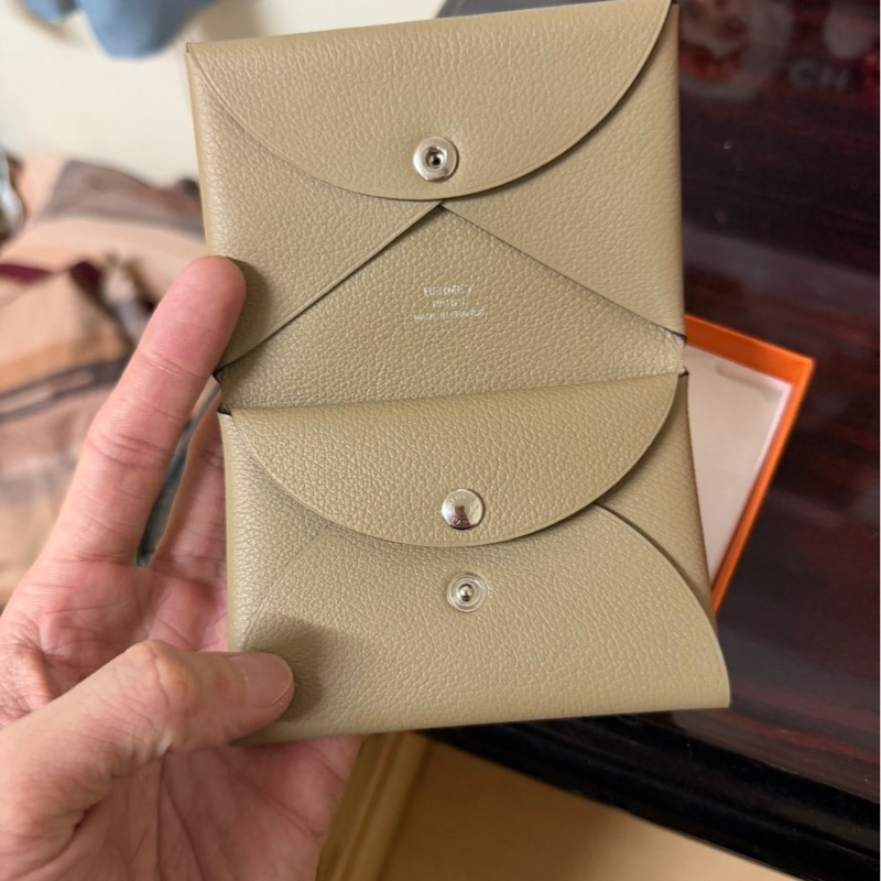 愛馬仕Calvi Duo Beige Marfa Evercolor皮 2024年 W刻-1