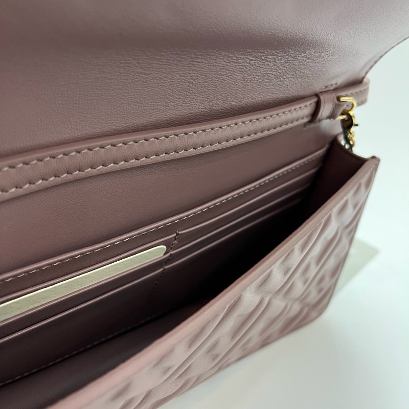 Fendi baguette ( Mauve ) F1QHD-3