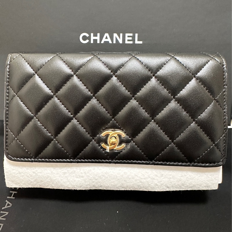 香奈兒 Chanel woc 小羊皮 經典黑金-5