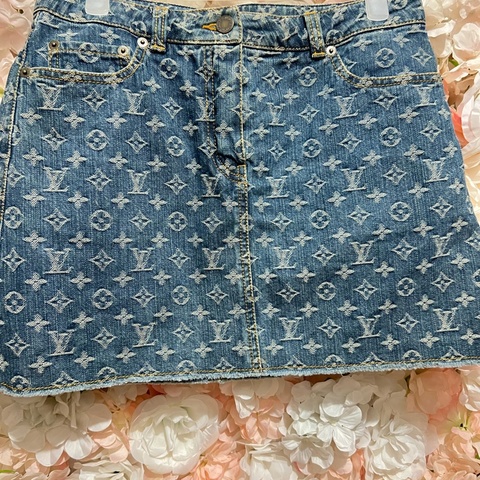 Lv短裙38碼