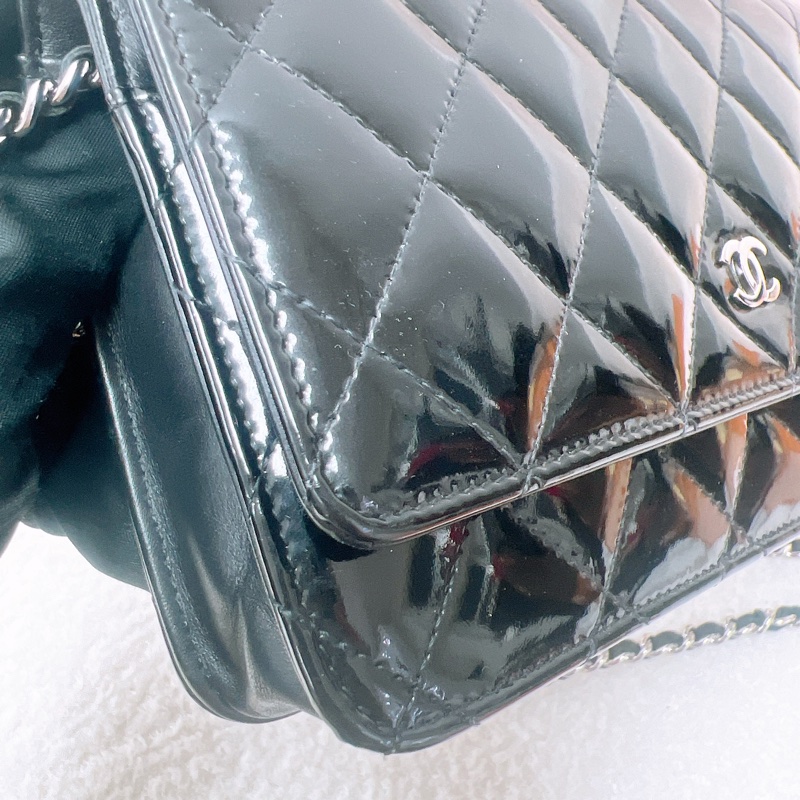 Chanel woc 黑銀漆皮鏈條包-4