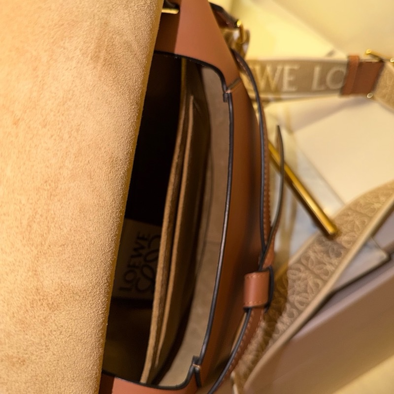 Loewe 中號 Gate 熱門焦糖色馬鞍包 26x19cm 近9.9新 有購證防塵袋-14