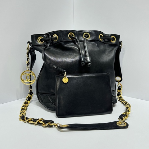 【極新🎁】 Chanel 黑金羊皮 水桶包 （專櫃223,000）