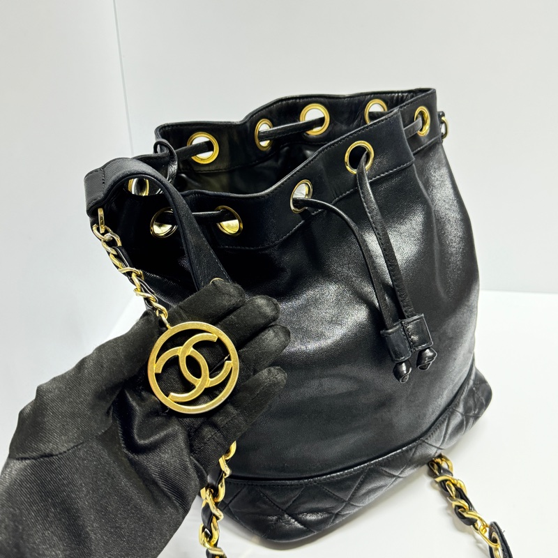 【極新🎁】 Chanel 黑金羊皮 水桶包 (專櫃223,000)-2