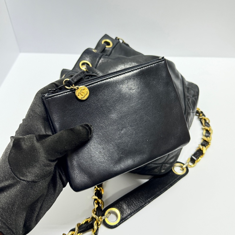 【極新🎁】 Chanel 黑金羊皮 水桶包 (專櫃223,000)-14