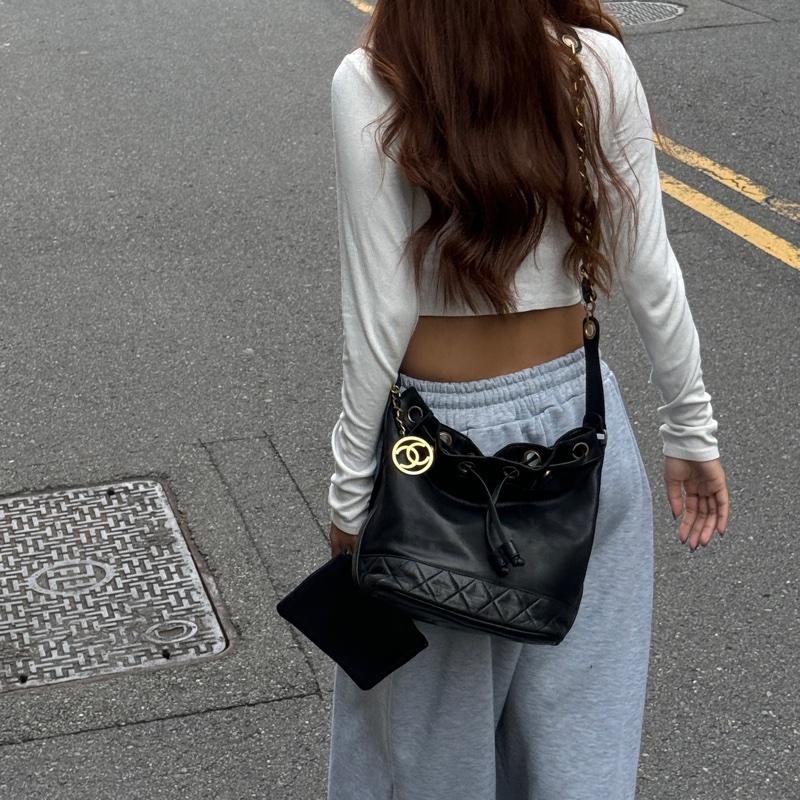 【極新🎁】 Chanel 黑金羊皮 水桶包 (專櫃223,000)-25