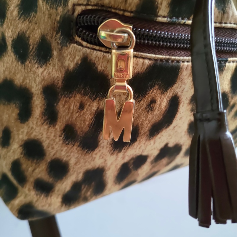 義大利製老品 #MOSCHINO 豹紋後背包 / LOVE & PEACE-3