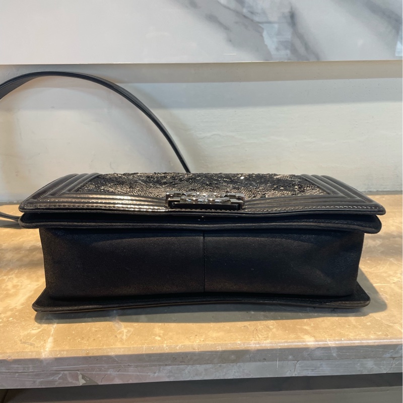 Chanel Leboy 特別款中號漆皮-5