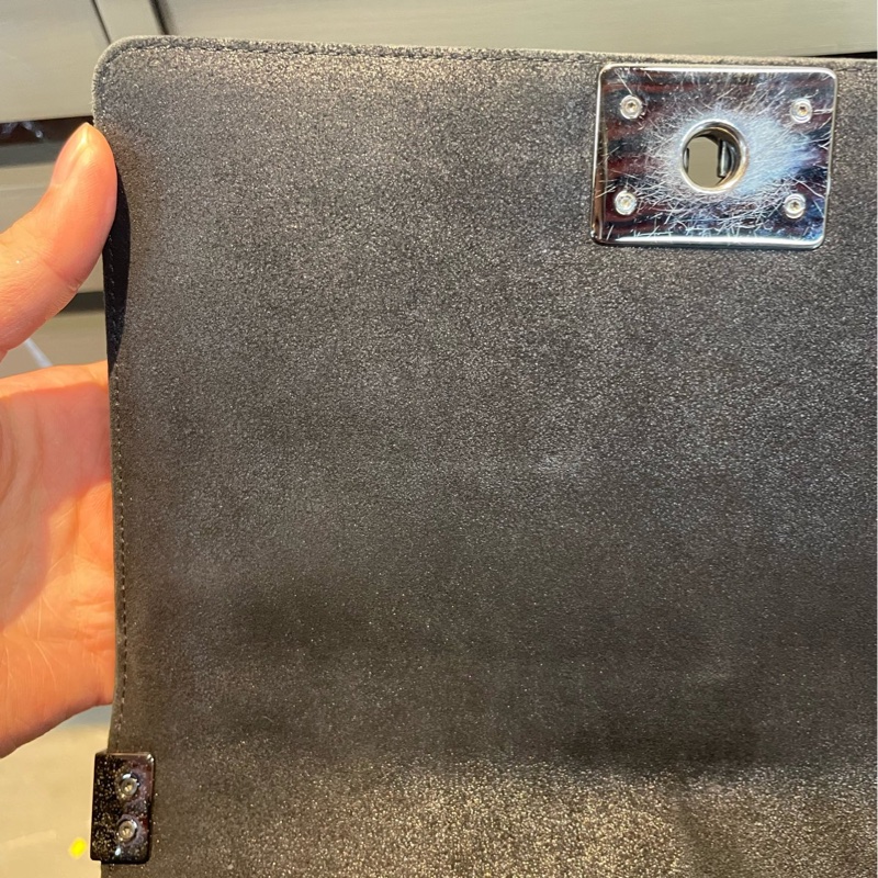 Chanel Leboy 特別款中號漆皮-19