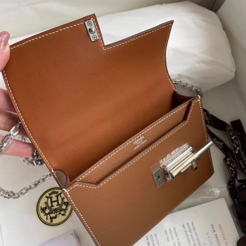 請先確認有貨再拍🩷 Hermes Mini Verrou 棕色焦糖色a刻,无附件-3