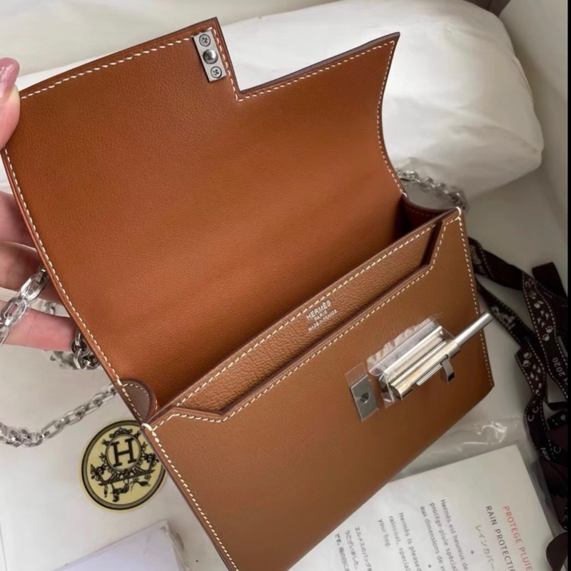 請先確認有貨再拍🩷 Hermes Mini Verrou 棕色焦糖色a刻,无附件-4