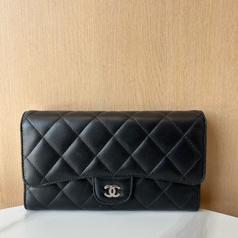 Chanel香奈兒黑銀三折長款錢包 18開