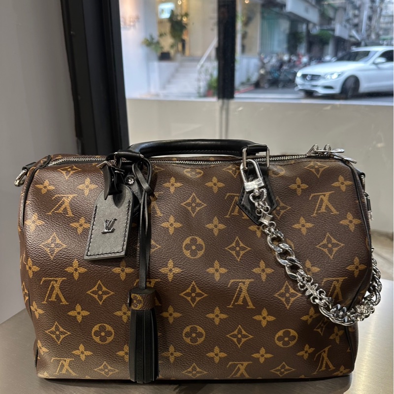近新品🌟 Louis Vuitton LV Speedy Soft 30 Dark-0