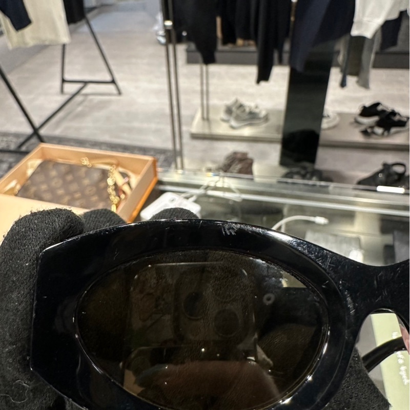 Miu Miu 墨鏡 11W-2