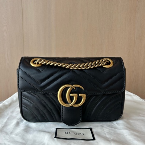 Gucci古馳 GG Marmont馬蒙22黑金鍊條包 028黑標