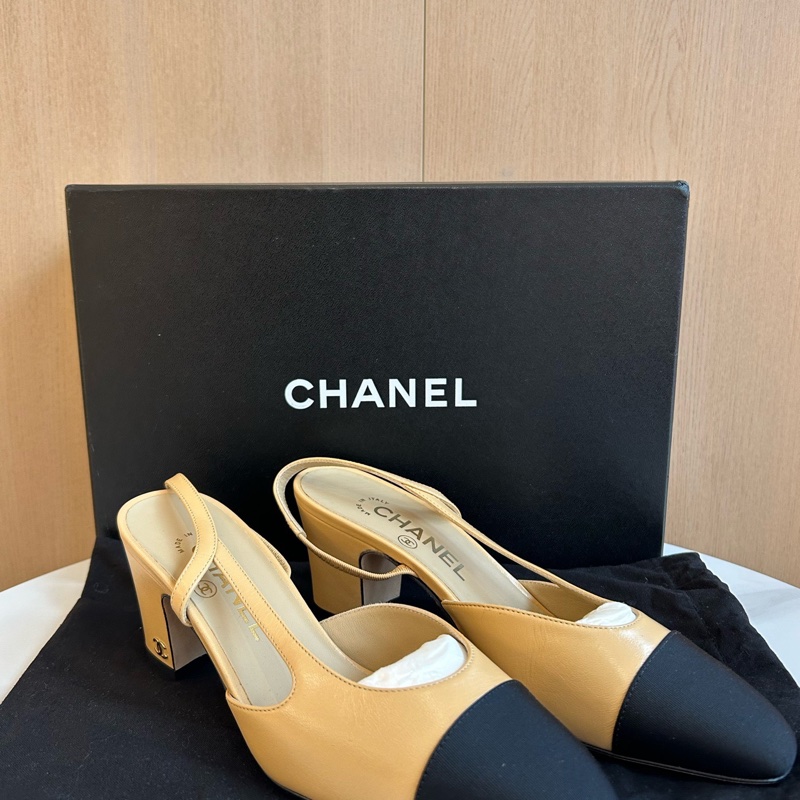 Chanel香奈兒slingback 經典米黑配色粗跟涼鞋-0