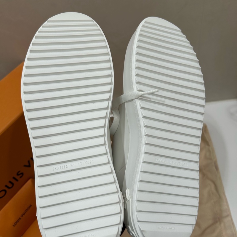 LV/路易威登 女士Timeout彩帶印花低幫鞋-4