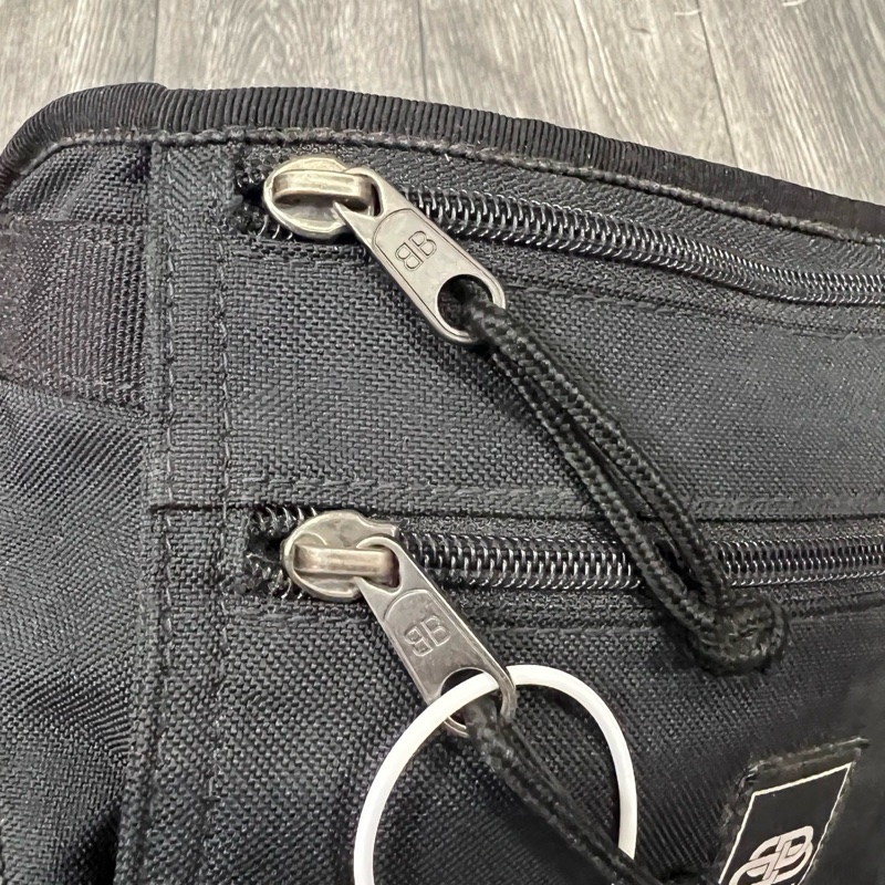 balenciaga 斜挎包-3