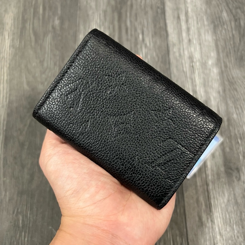 Lv 滿印壓紋 摺疊錢包-5