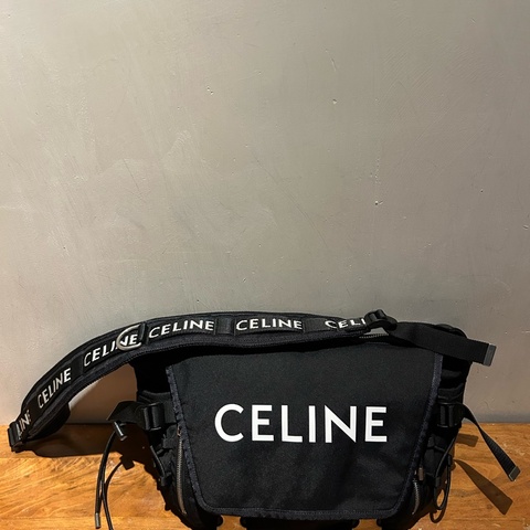 CELINE 郵差袋 登山袋 斜背包 尼龍 MEDIUM MESSENGER TREKKING IN NYLON WITH CELINE PRINT
