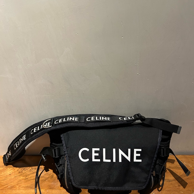 CELINE 郵差袋 登山袋 斜背包 尼龍 MEDIUM MESSENGER TREKKING IN NYLON WITH CELINE PRINT-0