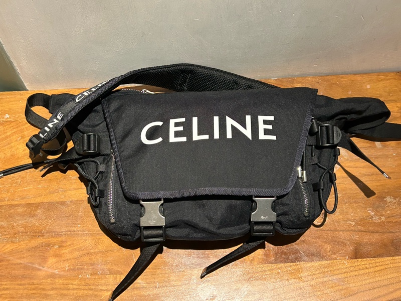 CELINE 郵差袋 登山袋 斜背包 尼龍 MEDIUM MESSENGER TREKKING IN NYLON WITH CELINE PRINT-1