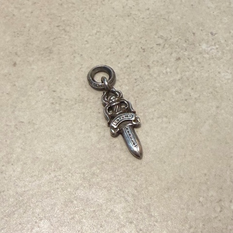 Chrome Hearts 寶劍吊飾