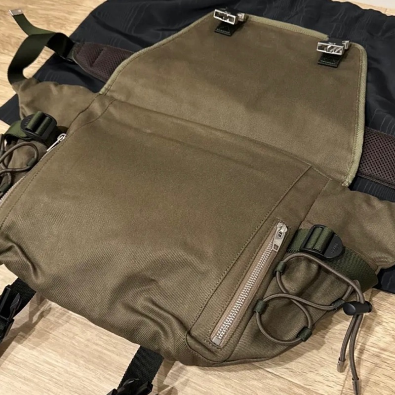 CELINE 郵差袋 登山袋 斜背包 尼龍 軍綠色 MEDIUM MESSENGER TREKKING IN NYLON WITH CELINE PRINT-2