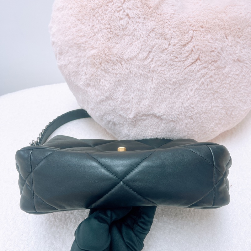 Chanel 19 黑色小號翻蓋包26cm-2