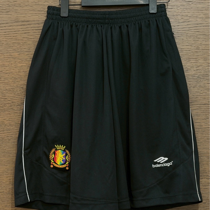 巴黎世家 黑色刺繡運動短褲-0