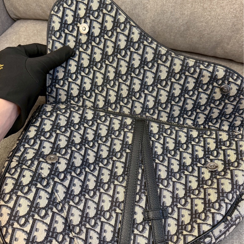 DIOR老花馬鞍釦包-3