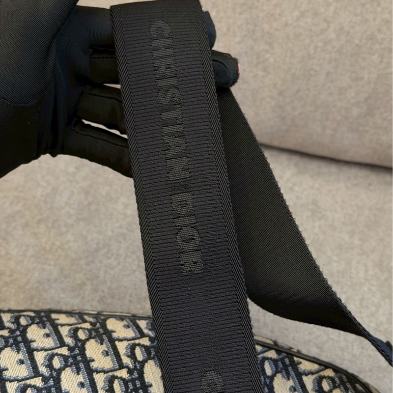 DIOR老花馬鞍釦包-6