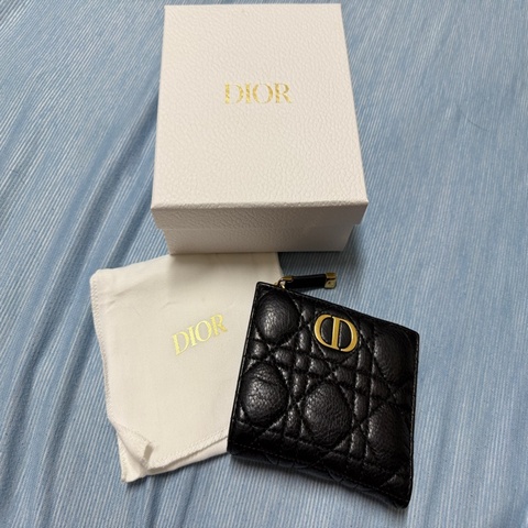 近全新✨附購證 Dior Caro 黑金小牛皮短夾