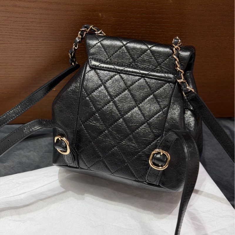 Chanel 芯片款 油蠟牛皮 duma雙肩背包 尺寸約18.5*18-1