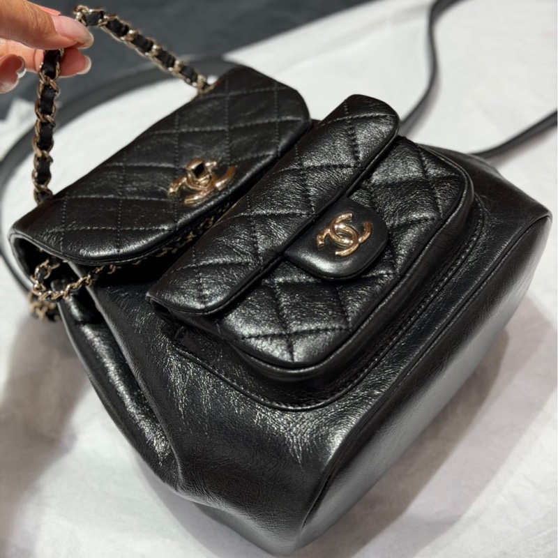 Chanel 芯片款 油蠟牛皮 duma雙肩背包 尺寸約18.5*18-3