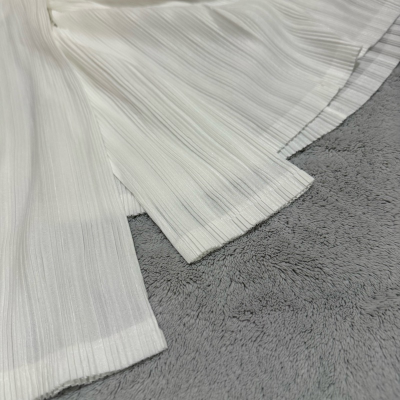 三宅ㄧ生 issey miyake 全新 白色上衣PP38FK113 #3-5