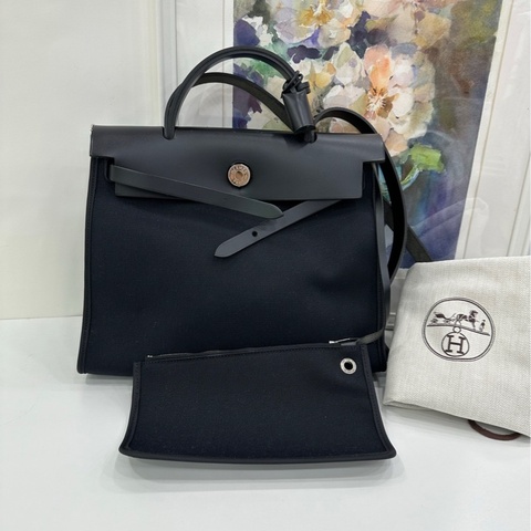 Hermes 愛馬仕 herbag 31 黑銀 T刻