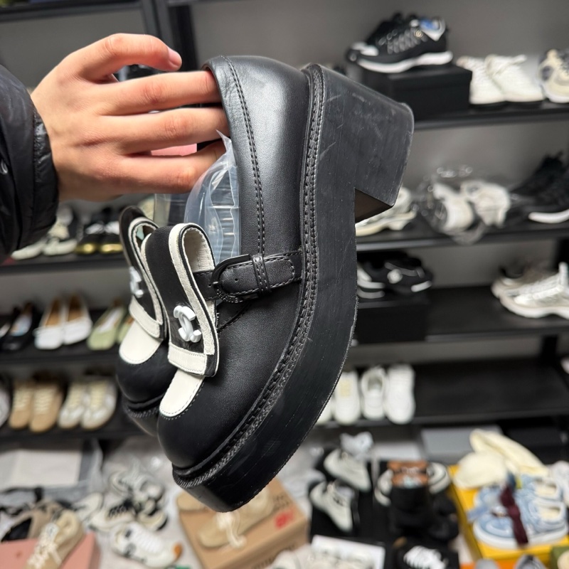 Chanel 24B熊貓黑白配色厚底樂福鞋 35碼-4