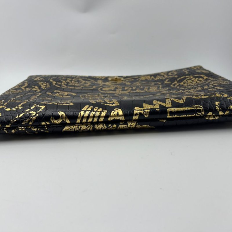 Chanel 2.55 Reissue 塗鴉手拿包-8