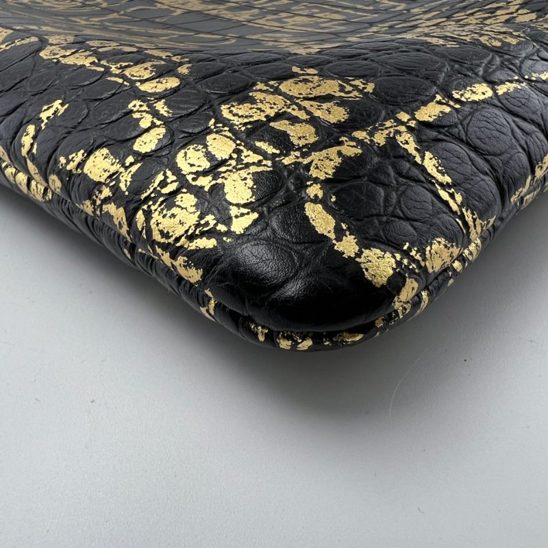 Chanel 2.55 Reissue 塗鴉手拿包-11