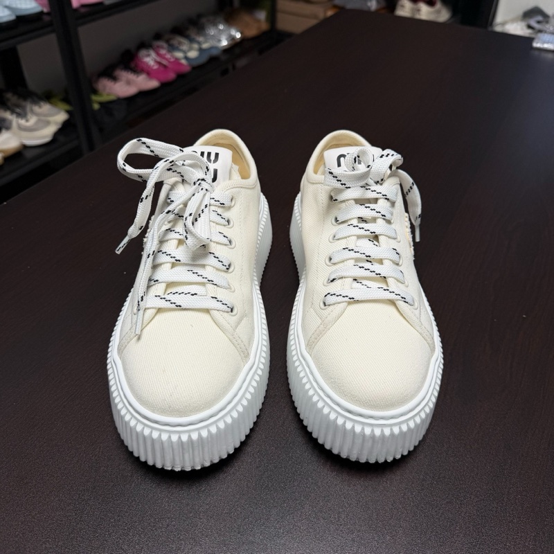 Miumiu繆繆 25s厚底新款餅乾鞋 白色 39碼-1