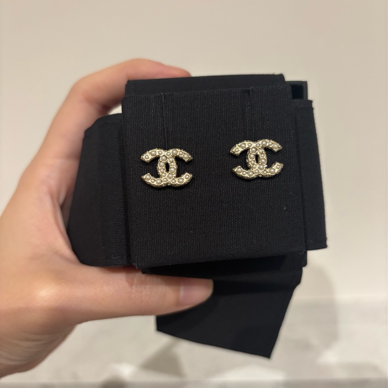 全新 Chanel 經典珍珠雙C耳針耳環!-3