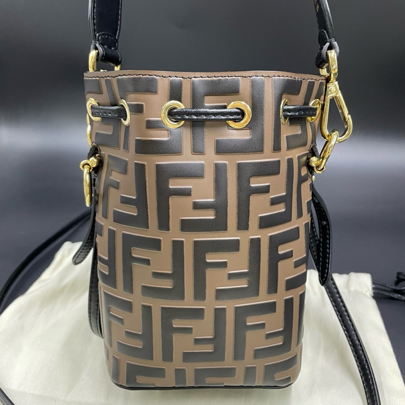 芬迪/Fendi老花水桶手提斜挎包 12*18 Mon Tresor迷你水桶手袋-1