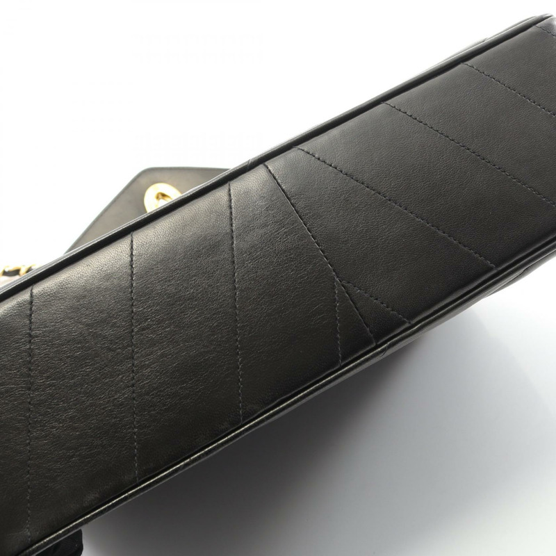 香奈兒 V 字縫線鏈條斜挎單肩包，羊皮材質，黑色，二手，金色五金-8