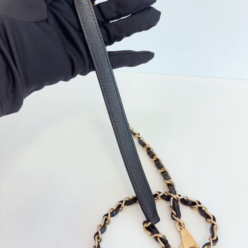 Chanel Coco Handle 中號 V紋黑金荔枝牛皮-16